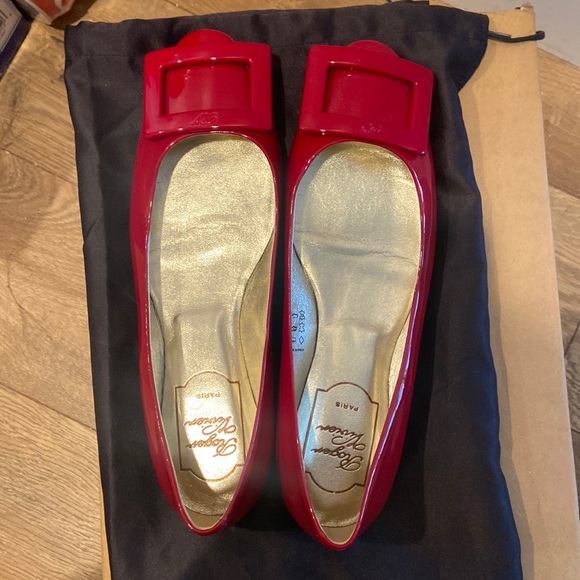 COPY - Roger Vivier Red ballet flat - Picture 1 of 4